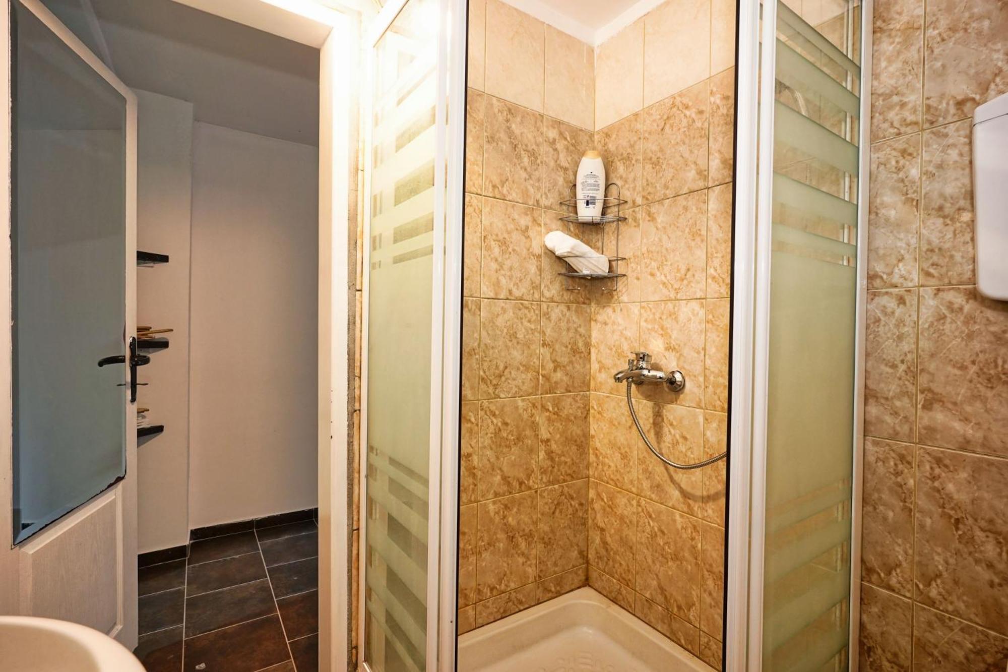 Zmaj Ognjeni Etno Concept Apartment Kupinovo Luaran gambar